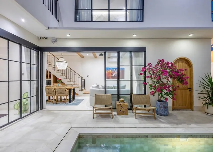 Sapphire Premium By Tofino New Uluwatu